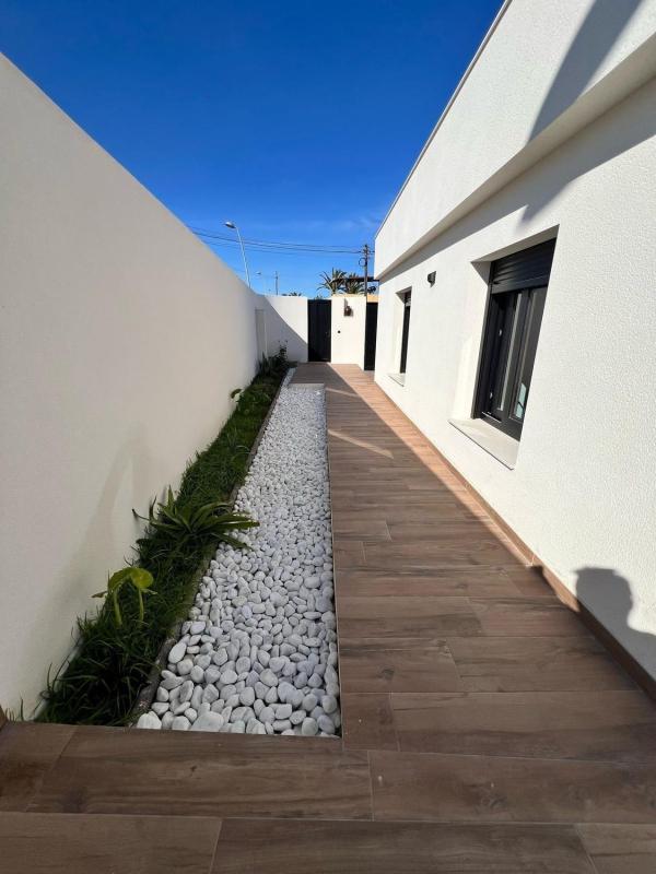 Properties for sale and rent in Spain photo 3