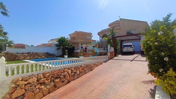Chalet independiente en venta en Casa o chalet en La Fiesta, Rojales, Rojales
 photo 4