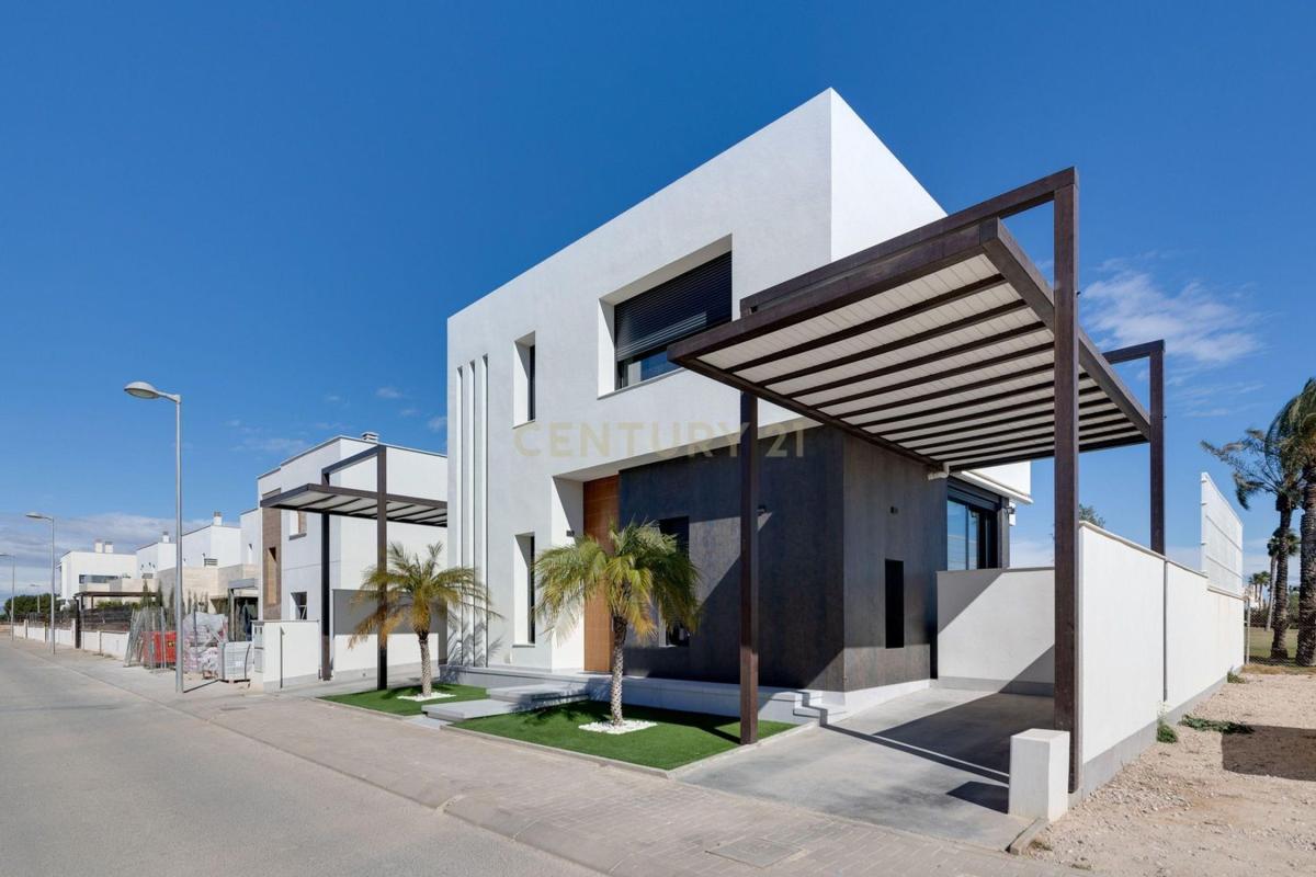 Properties for sale and rent in Spain photo 3