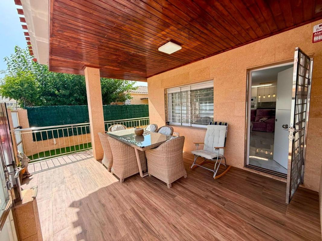 Properties for sale and rent in Spain photo 1
