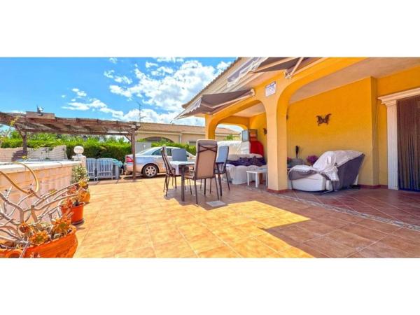 Casa o chalet independiente en Calle Levante Bal, 33, Los Balcones - Los Altos del Edén, Torrevieja thumbnail 3