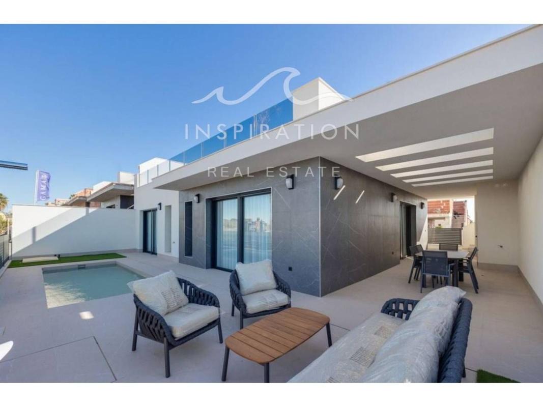 Sprzedaż niezależnego domku jednorodzinnego w Casa o chalet en Calle Ariadna, Aguas Nuevas, Torrevieja, Torrevieja photo 2