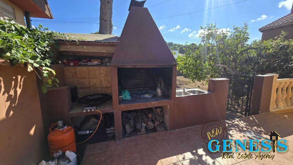 Properties for sale and rent in Spain photo 2