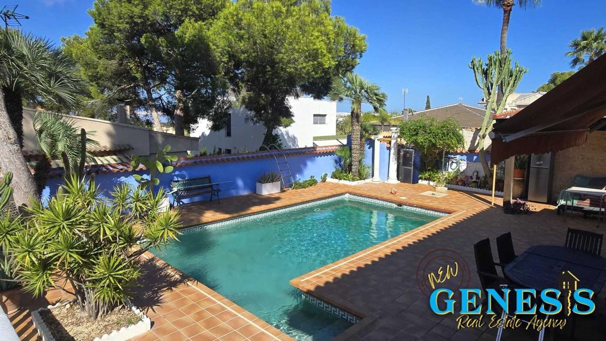 Properties for sale and rent in Spain photo 3