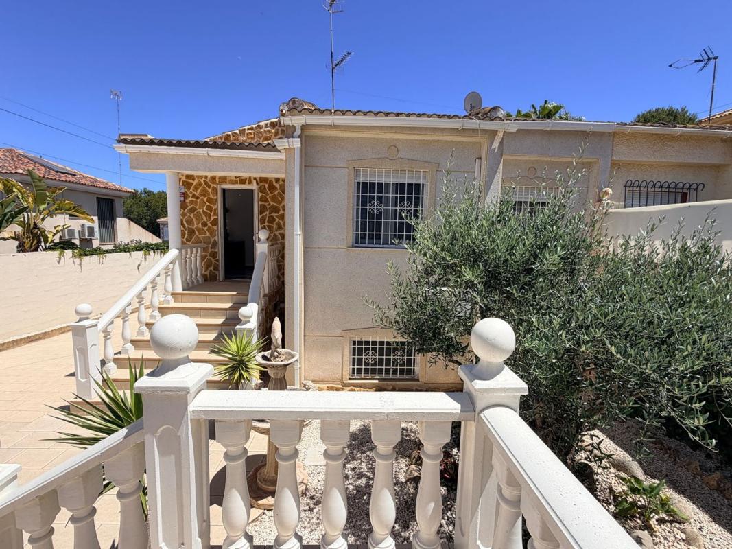 Properties for sale and rent in Spain photo 1