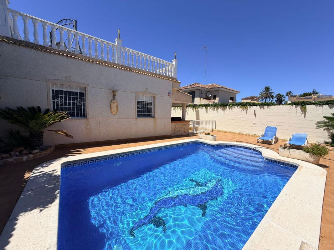 Properties for sale and rent in Spain photo 5