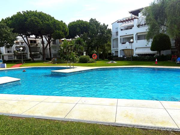 Venta de piso en Piso en Calle Venus, Villacana - Costalita - Saladillo, Estepona, Estepona
photo 1