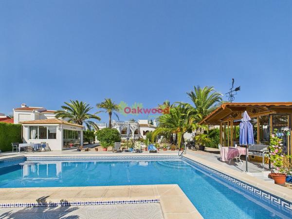Independent chalet for sale in Casa o chalet en Avenida de España, Mil Palmeras, Pilar de la Horadada, Pilar de la Horadada
 photo 1