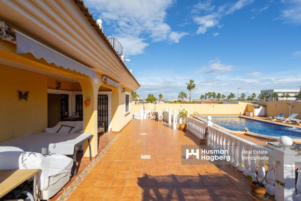 Venta de chalet independiente en Casa o chalet en Calle Levante Bal, Los Balcones - Los Altos del Edén, Torrevieja, Torrevieja
 photo 5