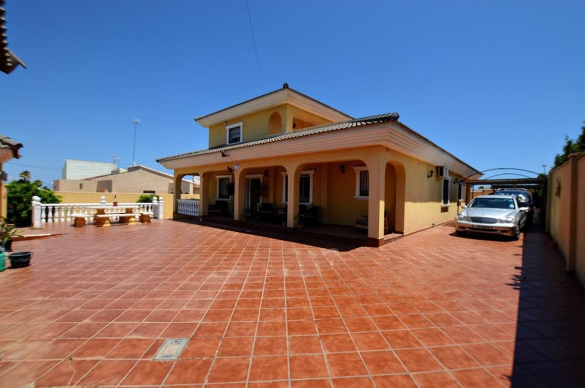 Properties for sale and rent in Spain photo 1