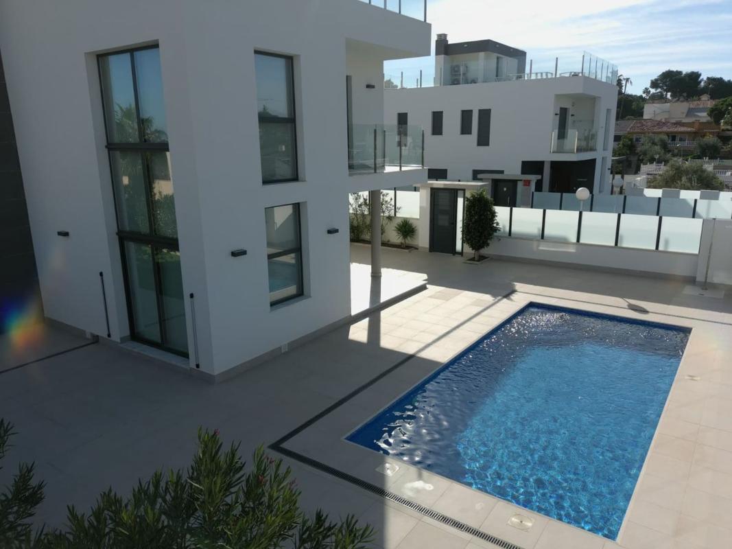 Properties for sale and rent in Spain photo 3