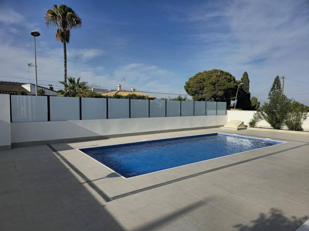 Properties for sale and rent in Spain photo 4