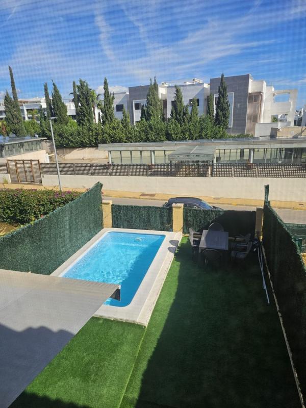 Sprzedaż szeregowego domku w Chalet adosado en Calle del Estanque, 9, Cancelada, Estepona , Estepona photo 3