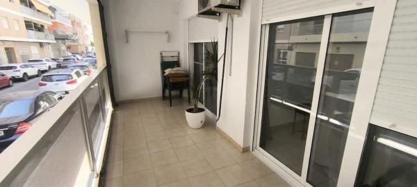 Venta de piso en Piso en Las Piscinas Naturales, Torrevieja, Torrevieja
thumbnail 2