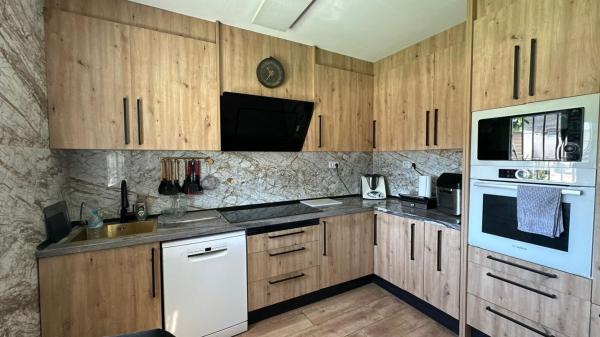 Частный шале на продаже в  Casa o chalet en Dolores, Долорес photo 2