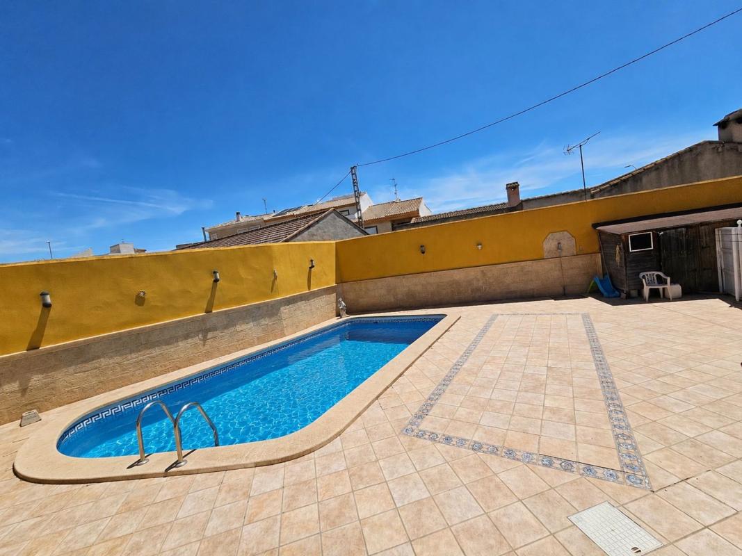 Properties for sale and rent in Spain photo 1