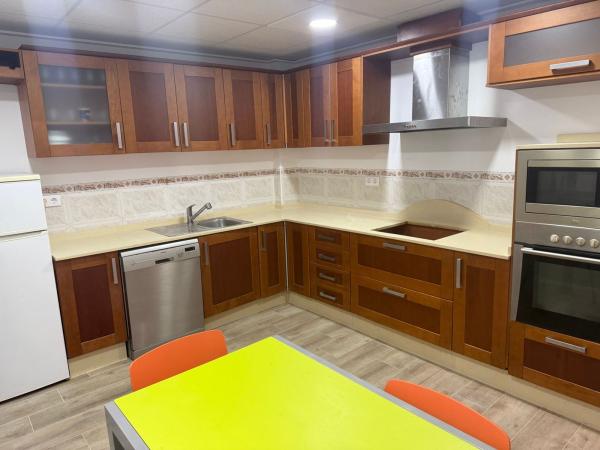 Venta de piso en Piso en Calle Virgen de los Desamparados, 23, Plaza de Toros - Avenida Chapí - Trinquete, Elda, Elda
 photo