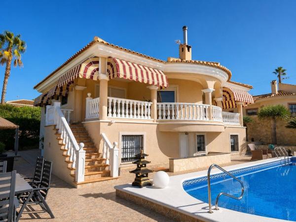 Частный шале на продаже в  Casa o chalet en Calle Cortés Valencianas, Centro, Rojales, Рохалес photo 3