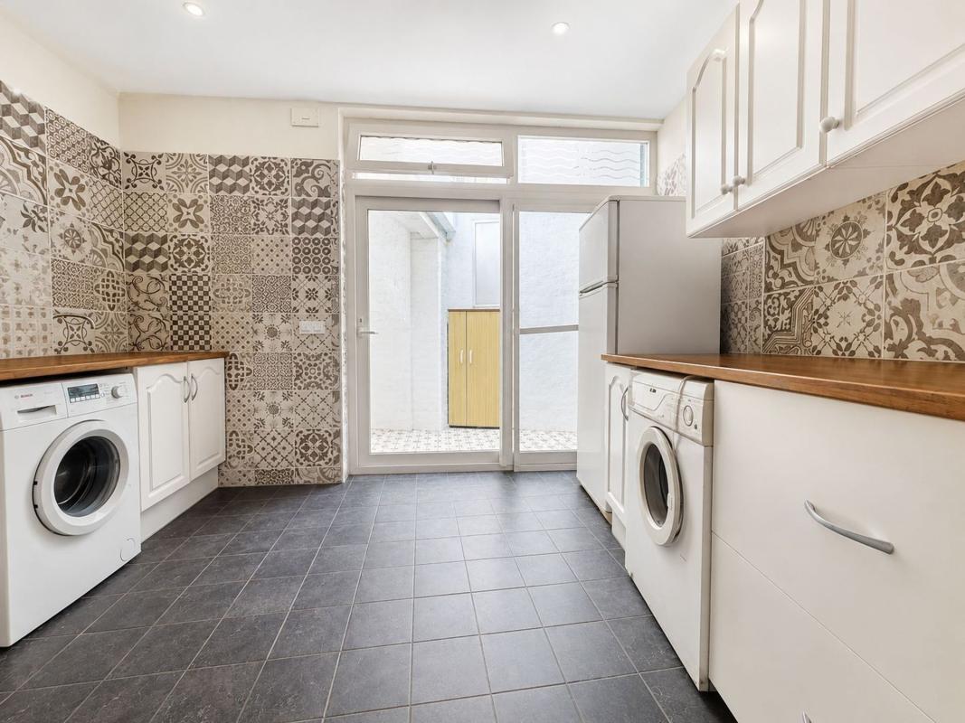Properties for sale and rent in Spain photo 3