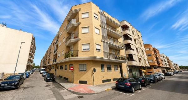 Sale of flat in Piso en Donadores, 56, Almoradí, Almoradí
 photo