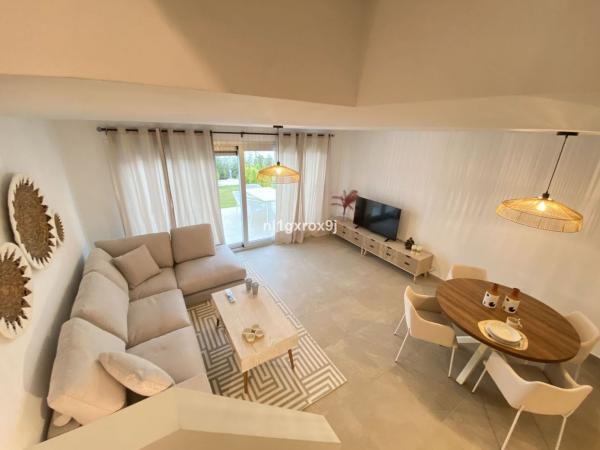Chalet adosado en Avenida del Arte, 14, Estepona Golf, Estepona photo 4