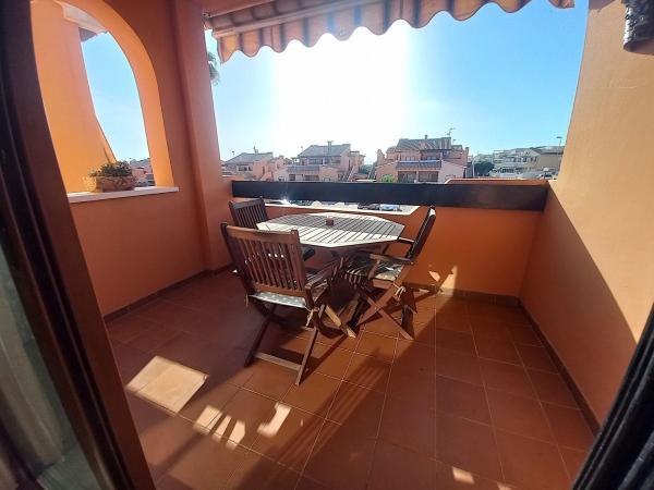 Venta de piso en Piso en Calle Lanzarote, Aguas Nuevas, Torrevieja, Torrevieja
 photo 1