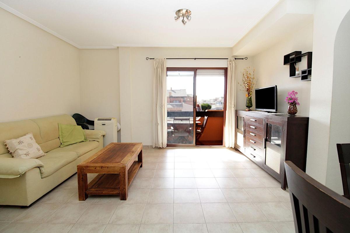 Venta de piso en Piso en Calle Lanzarote, Aguas Nuevas, Torrevieja, Torrevieja
 photo 4