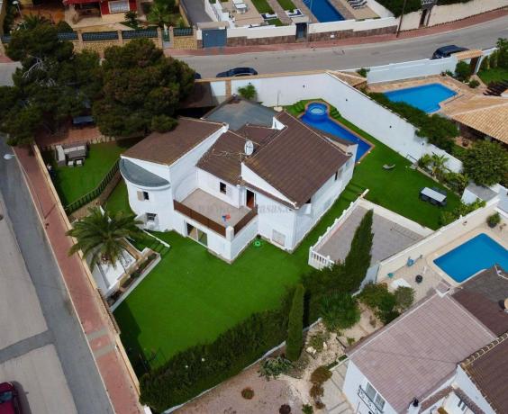 Casa o chalet independiente en Avenida Bruselas, Los Balcones - Los Altos del Edén, Torrevieja thumbnail 2