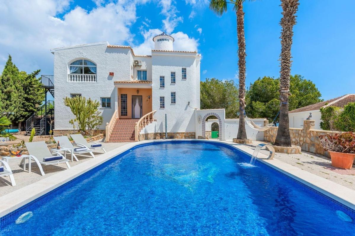Properties for sale and rent in Spain photo 4