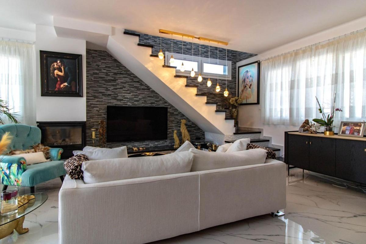 Properties for sale and rent in Spain photo 3