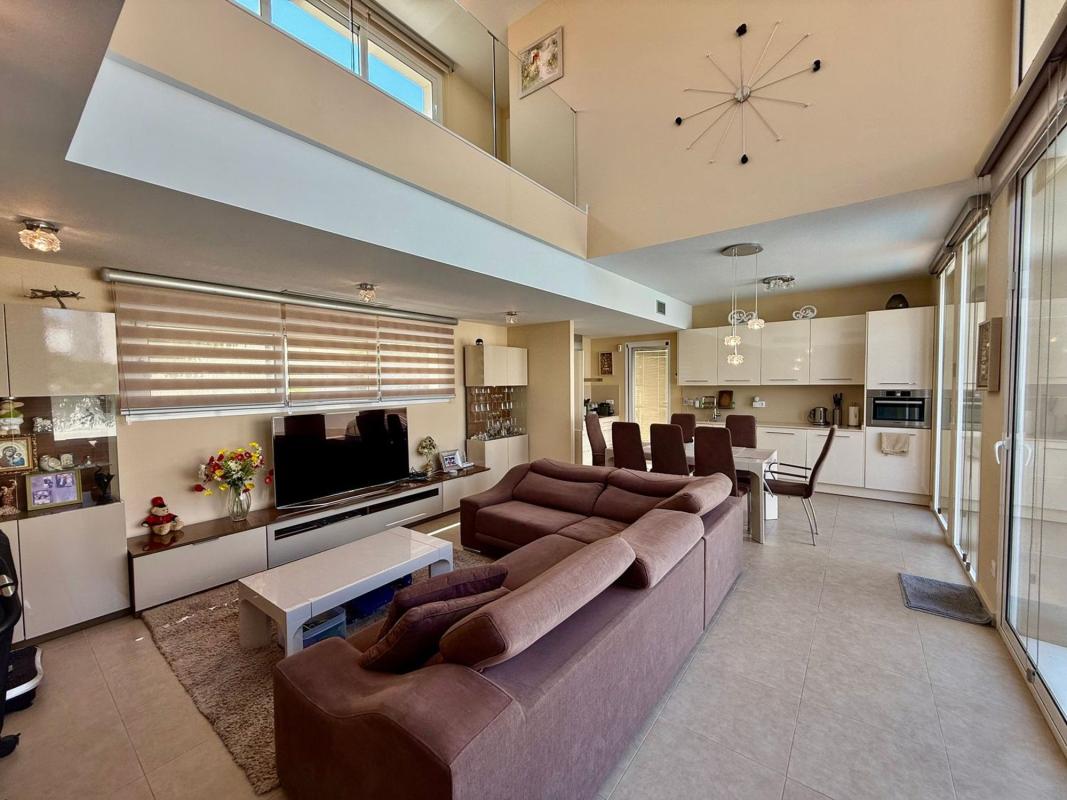 Properties for sale and rent in Spain photo 4