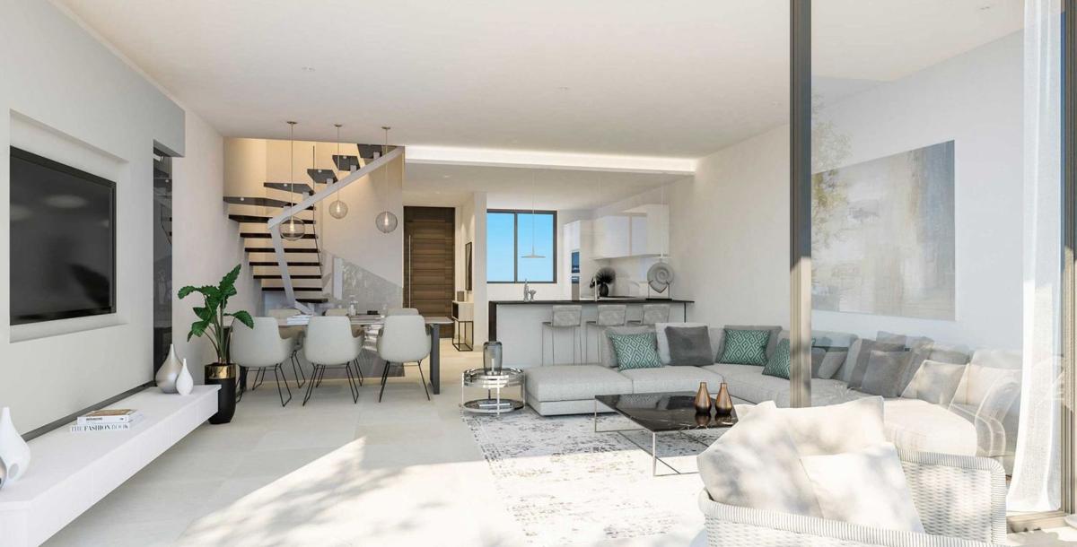 Продажа таунхауса в Chalet adosado en Avenida de España s/n, Hacienda Elviria, Marbella , Марбелла photo 2