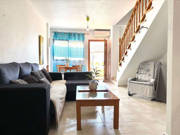 Chalet adosado en Avenida D'Escandinàvia, 90, Gran Vista-Olivo de Oro, Gran Alacant thumbnail 2