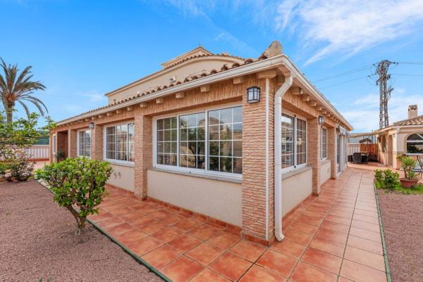 Casa o chalet independiente en Calle del Tomillo, El Molino, Torrevieja photo 4