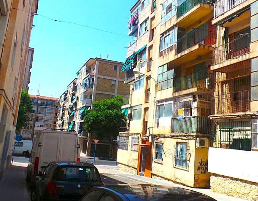 Sprzedaż mieszkania w Piso en Calle de la Perla, Colonia Requena - Virgen del Carmen, Alicante / Alacant, Alicante / Alacant
 photo 2