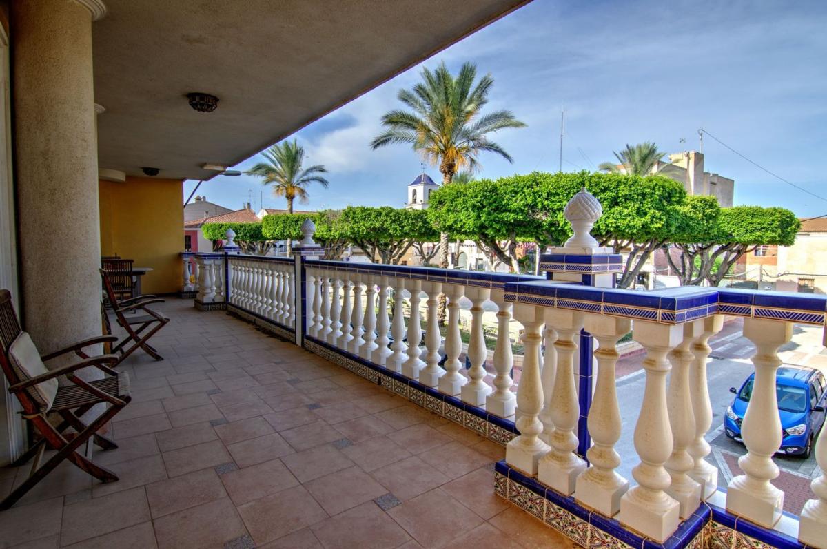 Properties for sale and rent in Spain photo 1