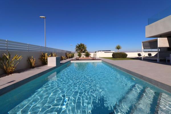 Chalet adosado en Calle Rey Juan Carlos I, 129, Benijofar thumbnail 1