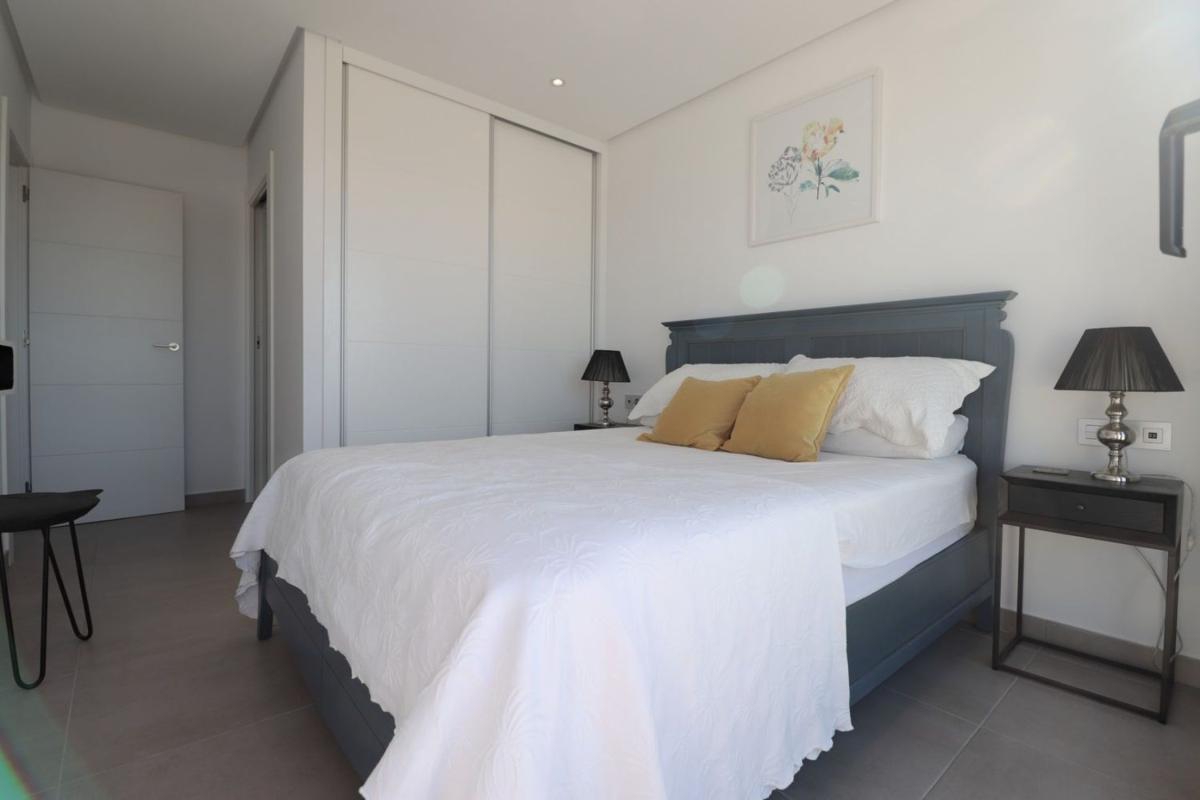 Venta de chalet adosado en Chalet adosado en Calle Rey Juan Carlos I, 129, Benijofar , Benijofar photo 5