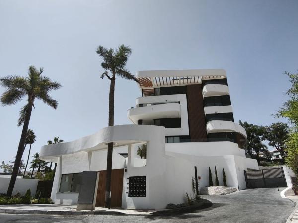 Дуплекс на продажу в Dúplex en Calle de la Cornisa, Montemar, Torremolinos, Торремолинос photo 1