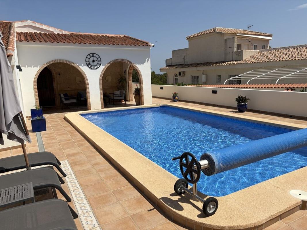 Properties for sale and rent in Spain photo 3