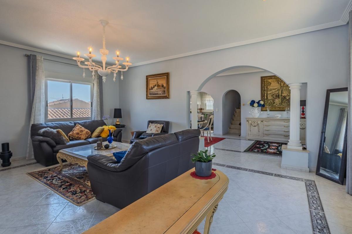 Properties for sale and rent in Spain photo 3