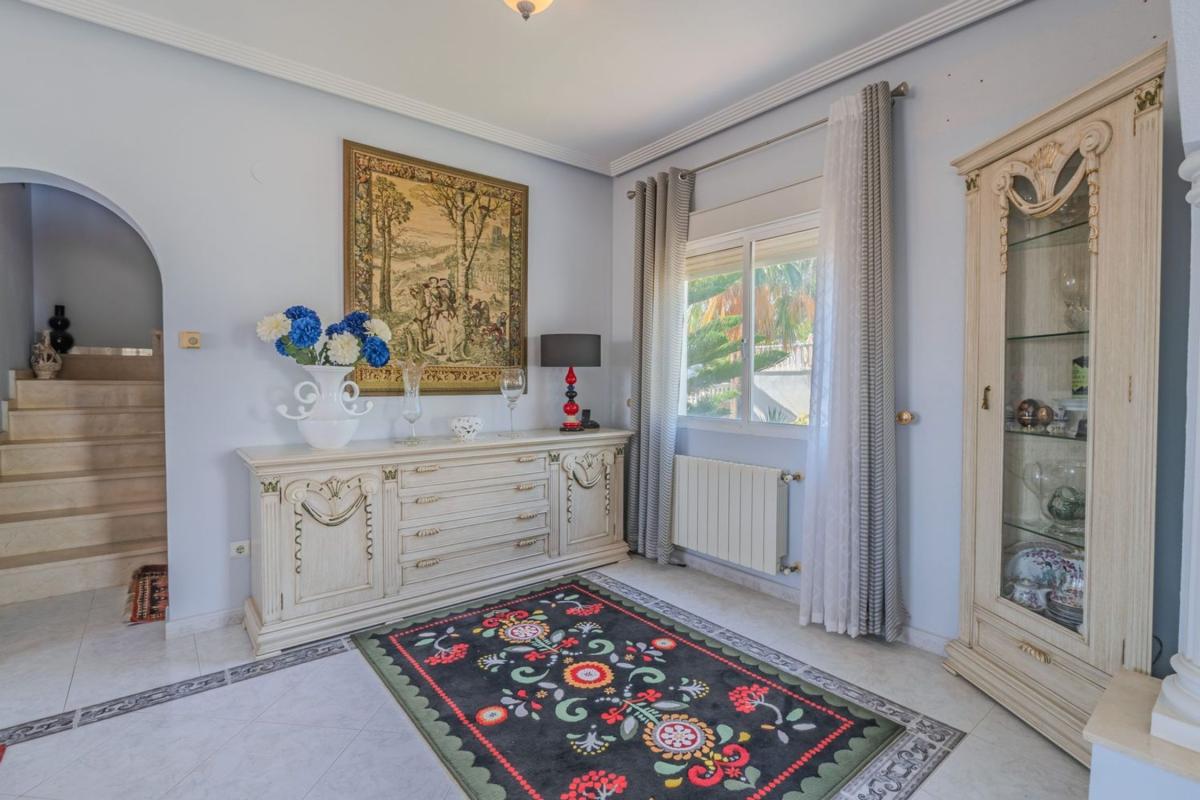 Properties for sale and rent in Spain photo 5