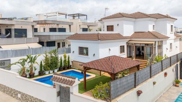 Casa o chalet independiente en Los Montesinos thumbnail 2