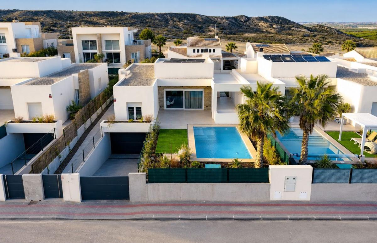 Propiedades en venta y alquiler en España photo 1