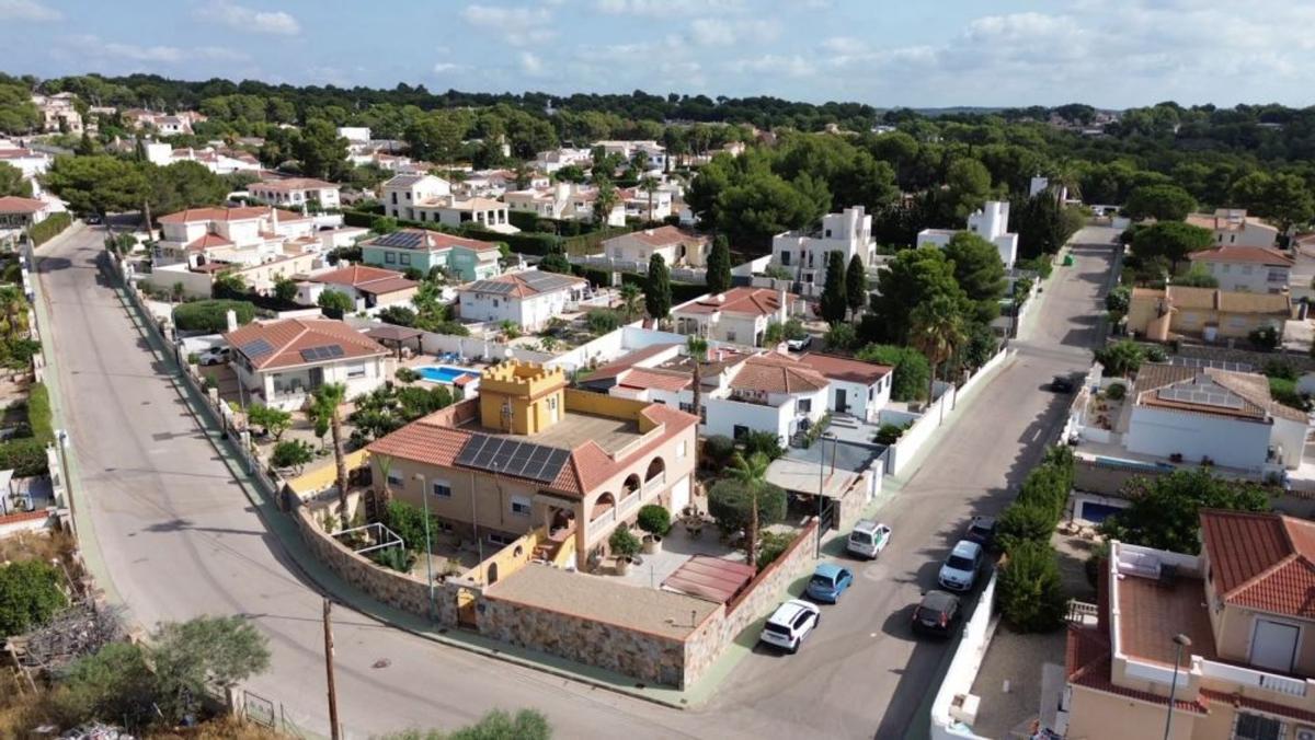 Properties for sale and rent in Spain photo 2