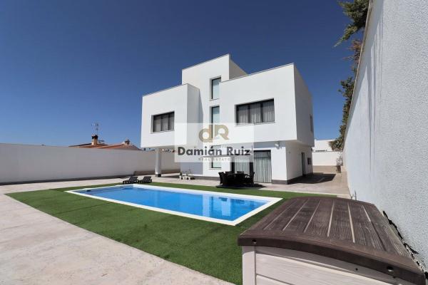 Independent chalet for sale in Casa o chalet en Calle Ruinas de Petra, 17, San Fulgencio, San Fulgencio
 photo 4