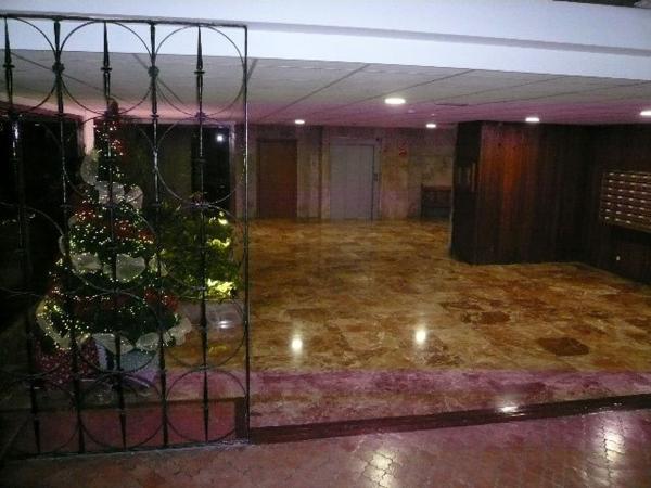 Venta de piso en Piso en Calle Casablanca, 9, El Bajondillo, Torremolinos, Torremolinos
thumbnail 2