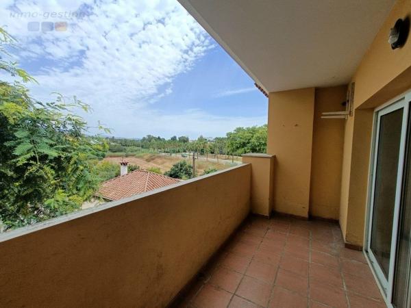 Продажа квартиры на Piso en Avenida de las Palmeras, Cancelada, Estepona, Эстепона
 photo 1