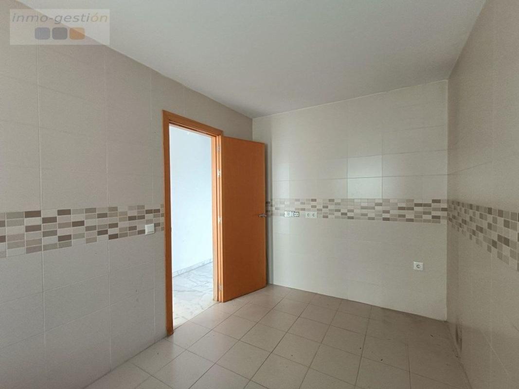 Продажа квартиры на Piso en Avenida de las Palmeras, Cancelada, Estepona, Эстепона
photo 4
