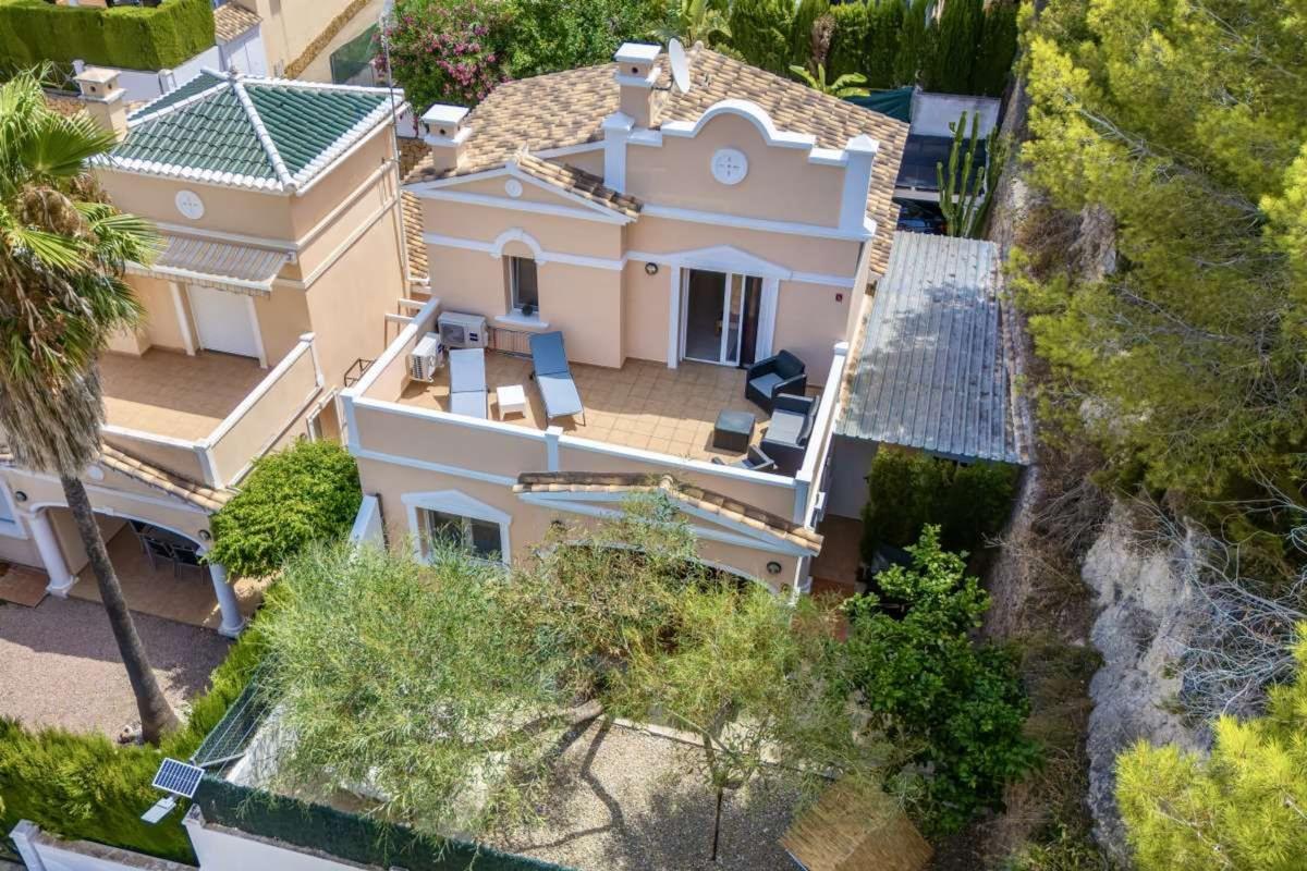 Sprzedaż niezależnego domku jednorodzinnego w Casa o chalet en Cometa-Carrió, Calpe, Kalpe photo 1